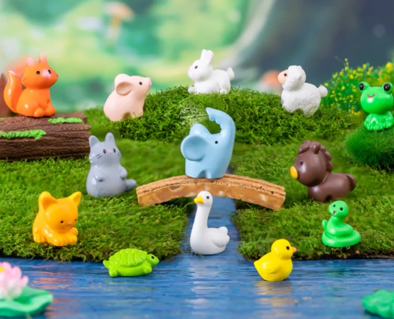 1 2cm Small Terrarium Accessories Garden Animal Figurines Resin Miniatures Artistic Hand painted Goat Rabbit Sheep Snake Cat Pig