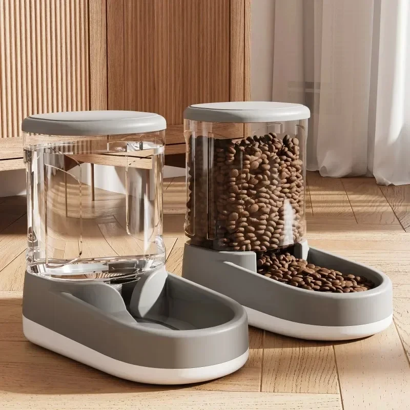 Automatic Pet Feeder & Waterer Bowl Leak Proof Portable Travel Bowl for Small Animals Lightweight PP Material Indoor Outdoor Use