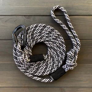 Black and White Color Nylon Webbing Reflective Dog Rope Leash With Aircraft Aluminum Carabiner