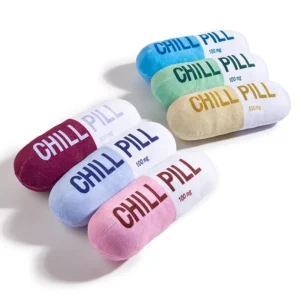 Custom Cute Novelty Chill Pill Pet Squeaky Toys Eco friendly Cartoon Plush Pill Shape Squeak Sound Dog Pet Chew Toy