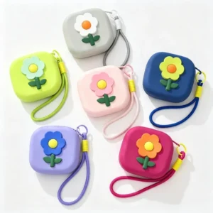 Custom Cute Silicone Coin Purse Keychain Mini Cartoon Animal Zipper Pouch Portable Earbud Holder Cash Wallet Bag for Gifts Girls