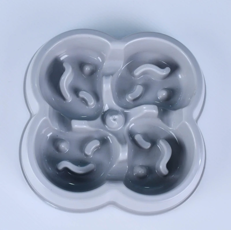 Custom Modern Eco-friendly PP Plastic Pet Dog Slow Feeder Bowl for Indoor Outdoor Use