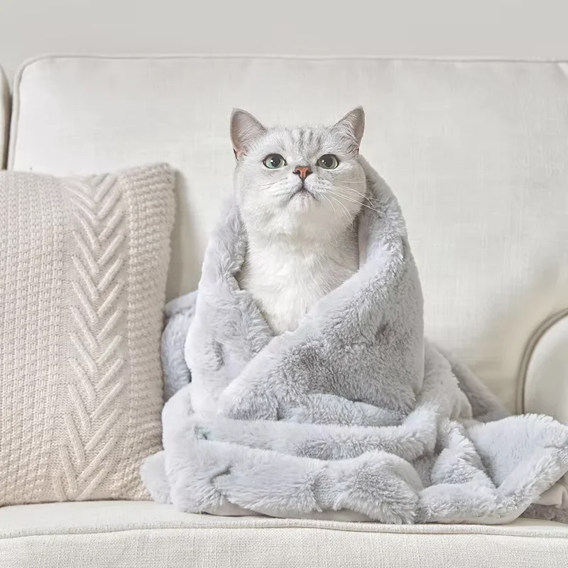 Customized Waterproof Pet Blanket Liquid Pee Proof Dog Blanket for Sofa Bed Reversible Sherpa Furniture Protector Cover