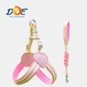 Doe Pet Cute Pet Harness Durable Outdoor Portable Heart Dog Leash Harness Set Dogs and Cats