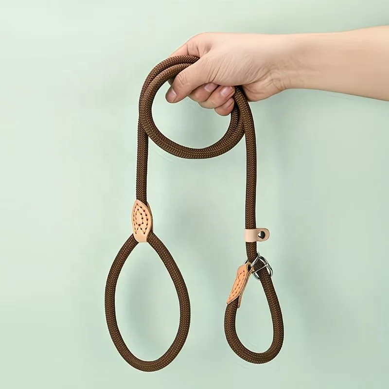 Durable Comfortable Fashion Soft Adjustable Retractable Solid Nylon Dog Leash with Rivet Decoration for Dogs Cats Small Animals