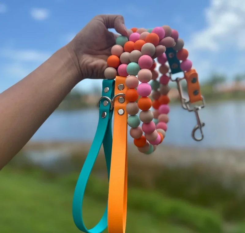 Durable Heavy Duty 10mm 12mm 15mm Mixed Color Waterproof Silicone Beaded Dog Leash Waterproof with PVC Strap Handle