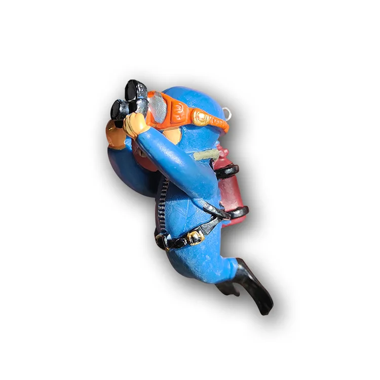 Durable Resin Aquarium Decorative Accessories Fluorescent Cute Camera Diver With Thin Line and Suspended Ball