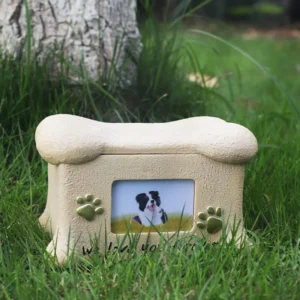 Eco friendly Resin Dog Pet Urn Memorial Cremation Casket