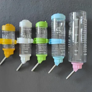 Eco friendly Small Hamster Supplies Solid Pattern Rabbit Dispensers Plastic Travel Use Water Bottles Feeders