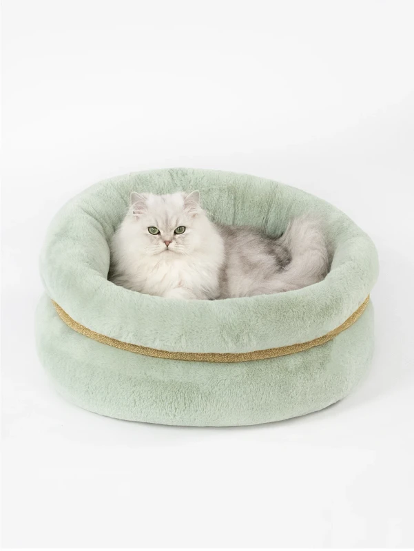 European Style Macaron Cat Bed Soft Plush Round Calming Pet Bed with Gold Trim for Indoor Cats Small Dogs