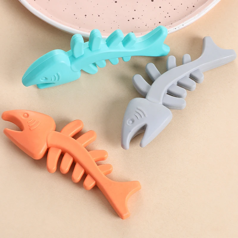 Fish Bone Shaped Pet Products for Small Medium Dogs TPR Outdoor Puppy Chewing Toys Clean Teeth Rubber Dog Supplies