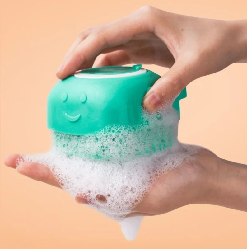 Foaming Pets Grooming Bathing Product Pet Bath Brush Silicone Soap Dispensing Massage Eco friendly Dog Grooming Brush for Dogs