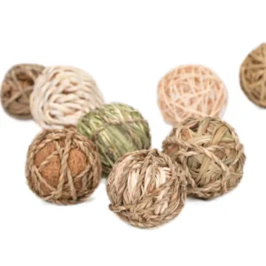 Hand Woven Grass Ball Toy Cute Eco Friendly Chew Balls for Small Pets Like Guinea Pigs Rabbits Hamsters Chinchillas
