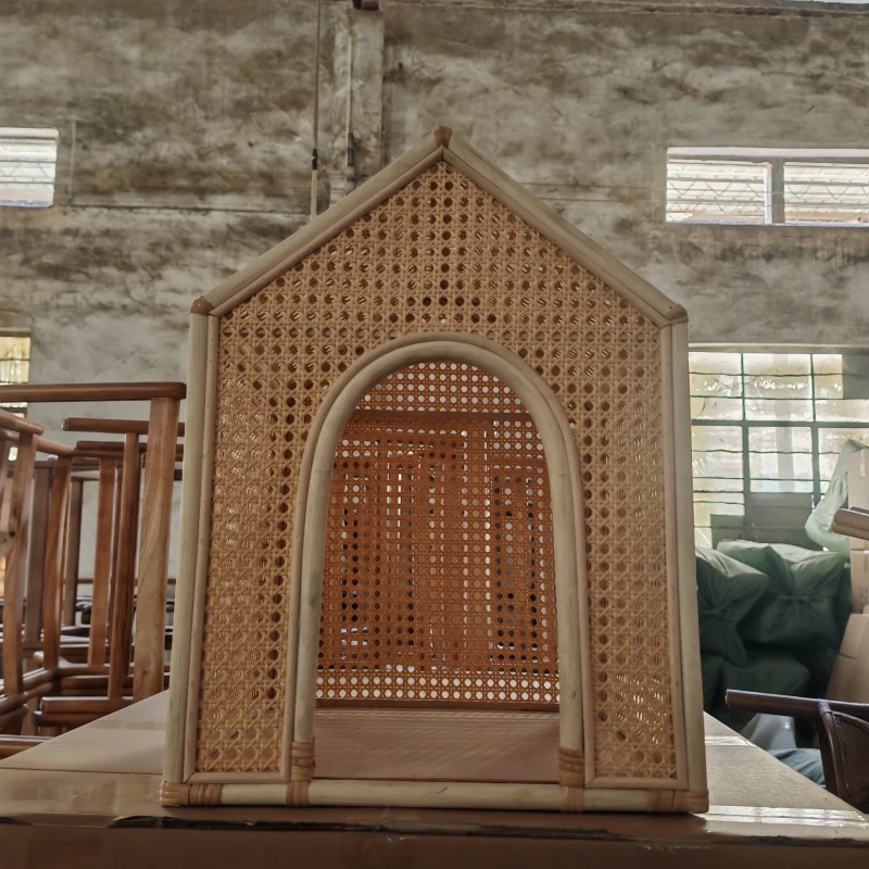 Handmade INS Style Natural Rattan Pet House Cat Dog Kennel and Bed for Living Room Bedroom or Villa