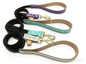 Luxury PU Pet Collar & Leash Set with Personalized Design Striped Pattern Ribbons Decoration OEM Available