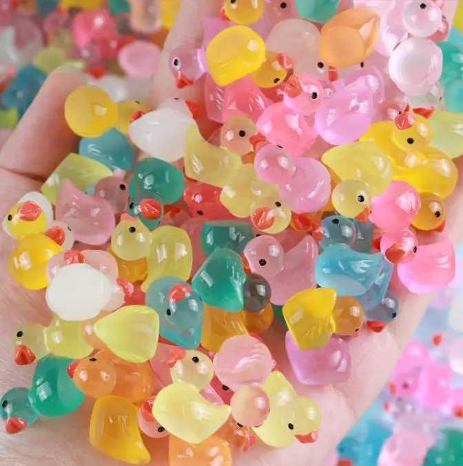 Mini Ducks and Resin Rabbit Figurines Classic Home Prank Game Toys for Garden Aquarium Landscape Accessories