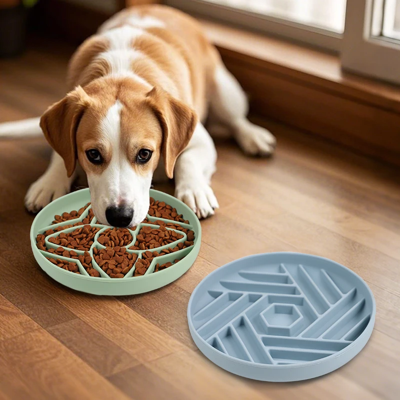 Modern Solid Pattern Dog Bowl Food Grade Soft Quiet Silicone Slow Feeder Suction Cup Automatic Outdoor Bowl