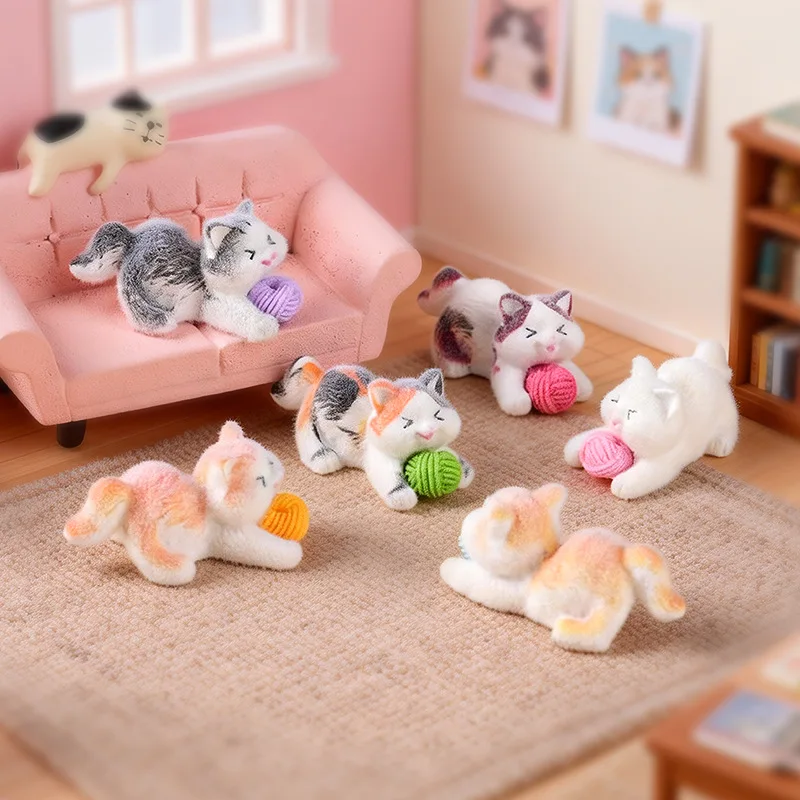 New Flocking Han Cat Play Group Car Resin Small Ornaments Gardening Micro Landscape Decorations Hair Accessories DIY Accessories
