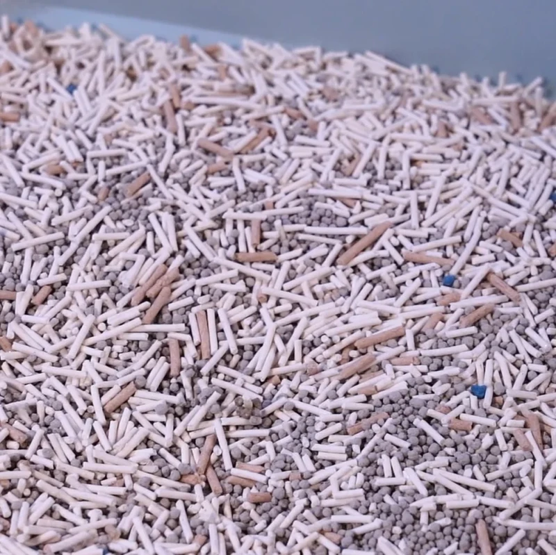 Non Sticky Mixed Cat Litter Tofu Clay Hybrid Instant Clumping Flushable Biodegradable Low Dust EU REACH Certified 90%+ Cat