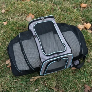 ODM Airline Approved Expandable Pet Travel Carrier Zipper Closure Cat and Dog Backpack with Pockets Removable Fleece Pad