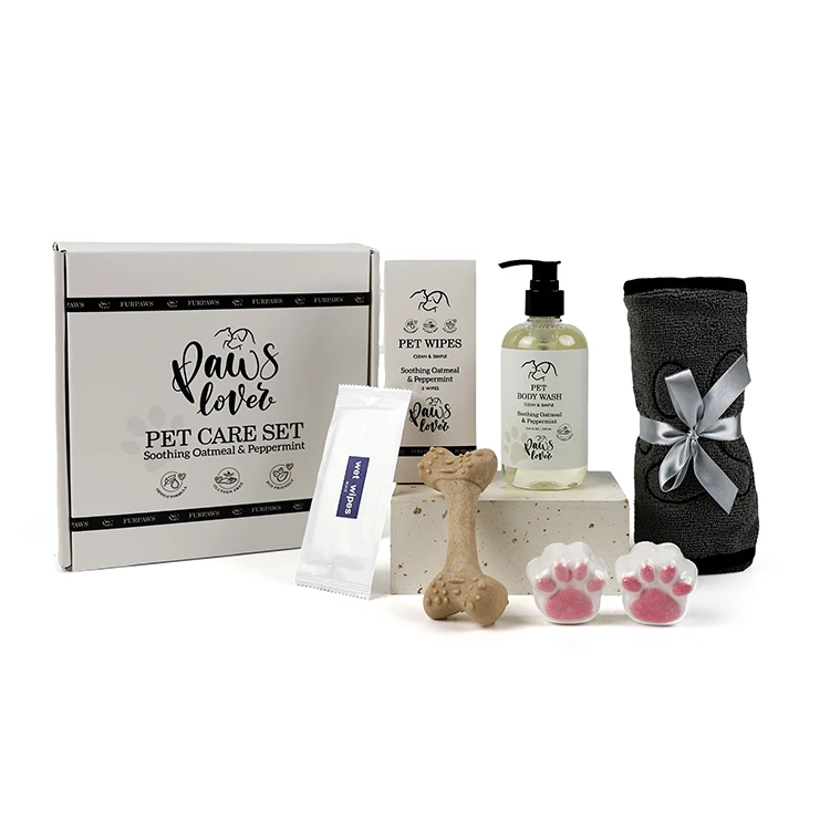 OEM ODM Effective Cleaning Pet Care Gentle Formula Natural Ingredient Pet Bath Gift Set for Pet Birthday Celebration
