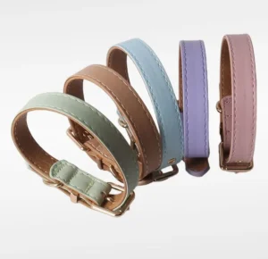 PU Durable Adjustable Elegant Modern Solid Color Dog Collar with Buckle Closure for Cats and Dogs