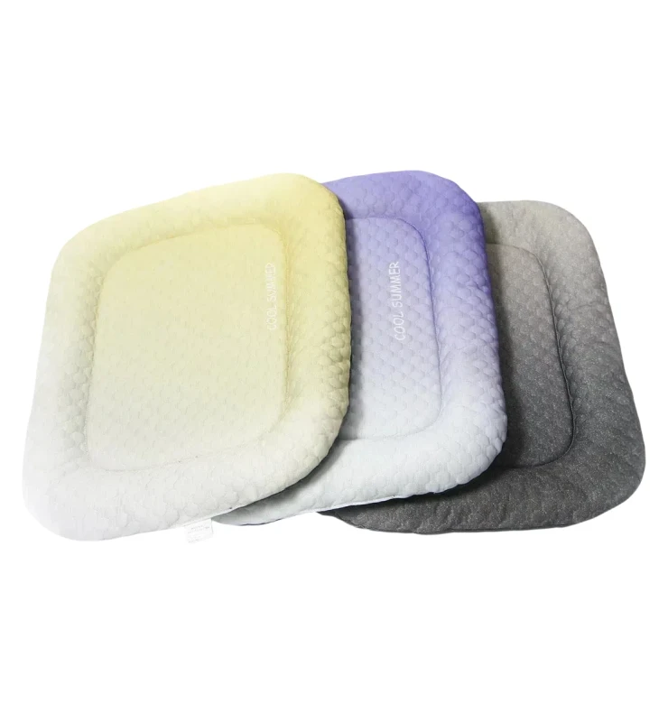 Pet Accessories Spot Ice Fabric Cool Luxury Cats Dogs Bed for Home Daily Use