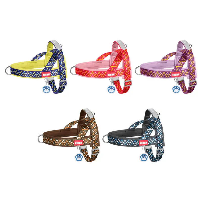 Saddle Shaped Solid Nylon Dog Leash with Explosion Proof Design Durable Pet Accessory