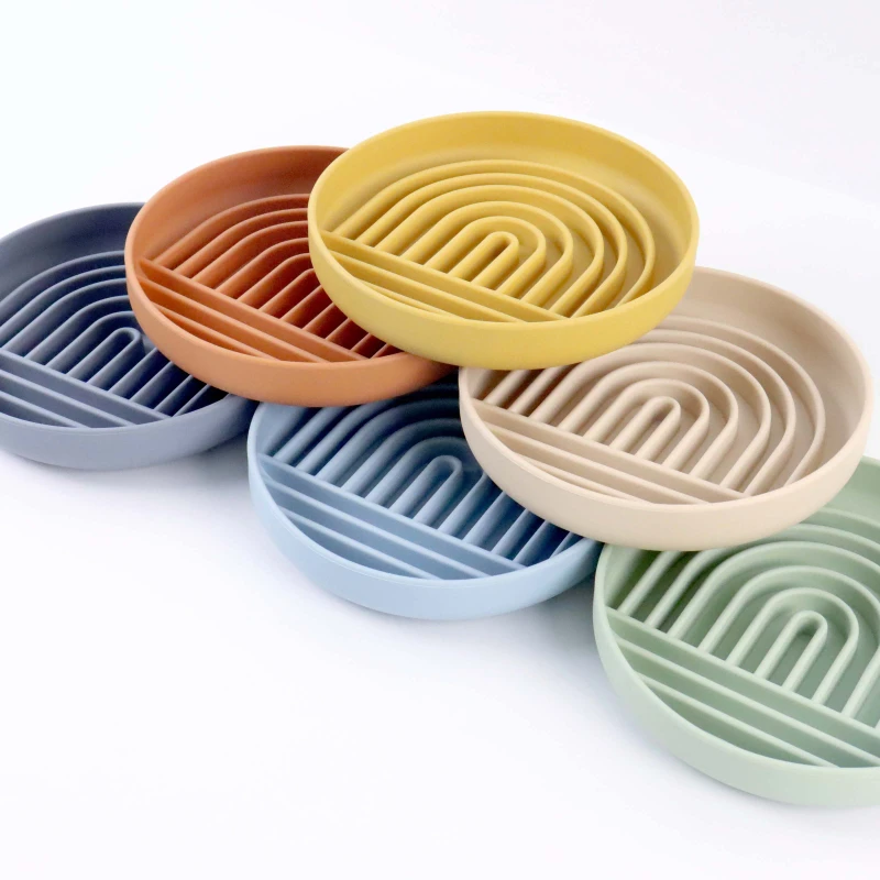 Silicon Pet Food Accessories Product Slow Feeder Dog Puzzle Bowl Lick Mat Pet Bowls Feeders