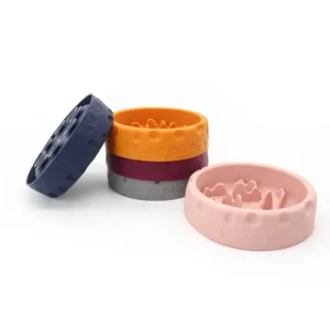 Silicone Dog Bowl New Design Eco Friendly Dog Water and Food Slow Feeder Bowl Portable Luxury Pet Feeder Bowl