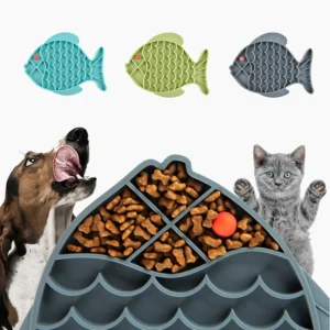 Small Medium Dog & Cat Treat Dispenser Fish Shape Silicone Slow Food Bowl Puppy Lick Mat Pet Supplies