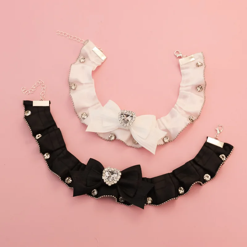 Soft Polyester Pet Collar for Cats and Dogs Solid Color Sash Small Bell Decoration Cute Style Black and White