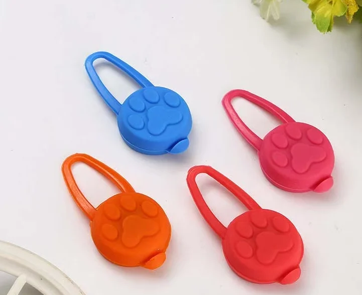 Solid Pet Luminous Waterproof LED Pendant Light for Dog Walking Outdoor Night Light Anti Lost
